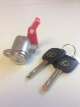 画像: Lexus)2001~2003)  IS 300/GX470 Door lock (TOY48)　　